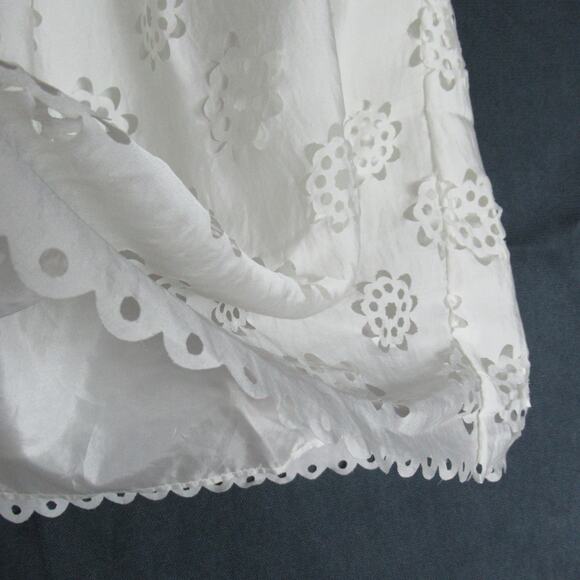 Bisou Bisou Dress Womens Size 6 White Strappy Mini Doily Angelic Sundress Preppy - Picture 2 of 11
